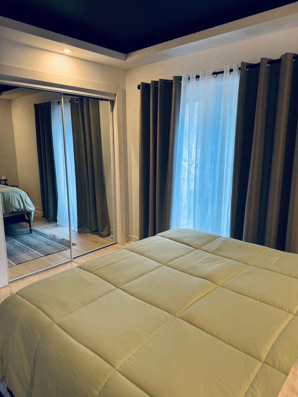 M-Home تشارلستون المظهر الخارجي الصورة